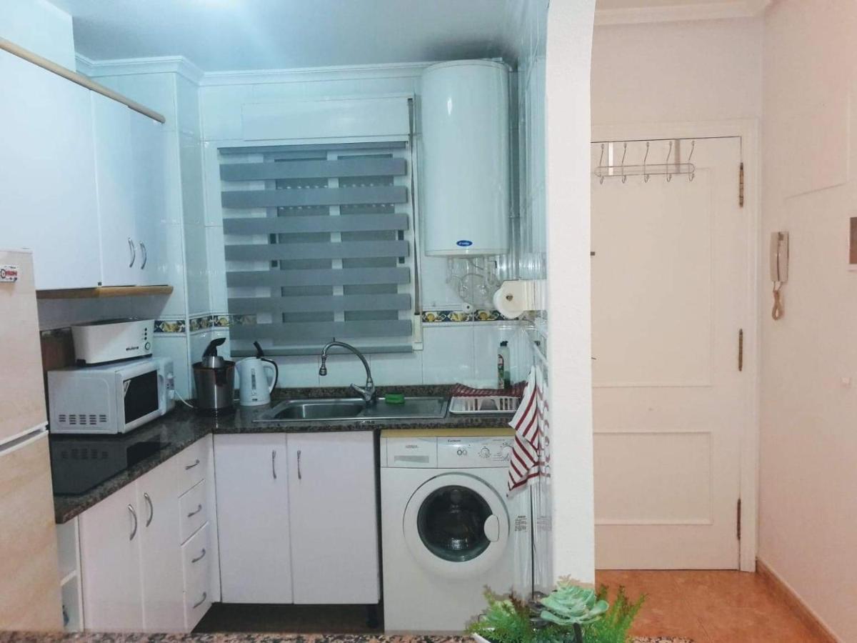 Apartament Margaret Torrevieja Buitenkant foto