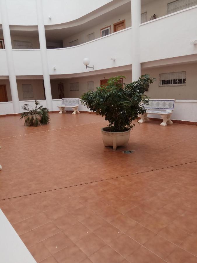 Apartament Margaret Torrevieja Buitenkant foto